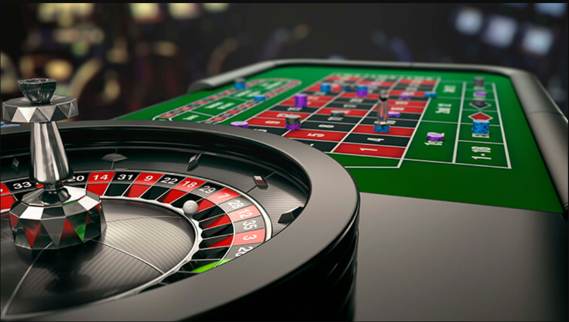 A collage of the different games available to play in Casino World, like slots and bingo.